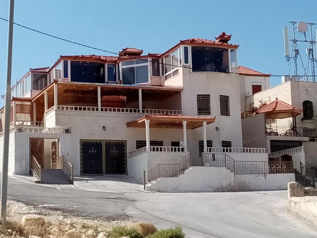 Basant Villa Wadi Musa Exterior photo